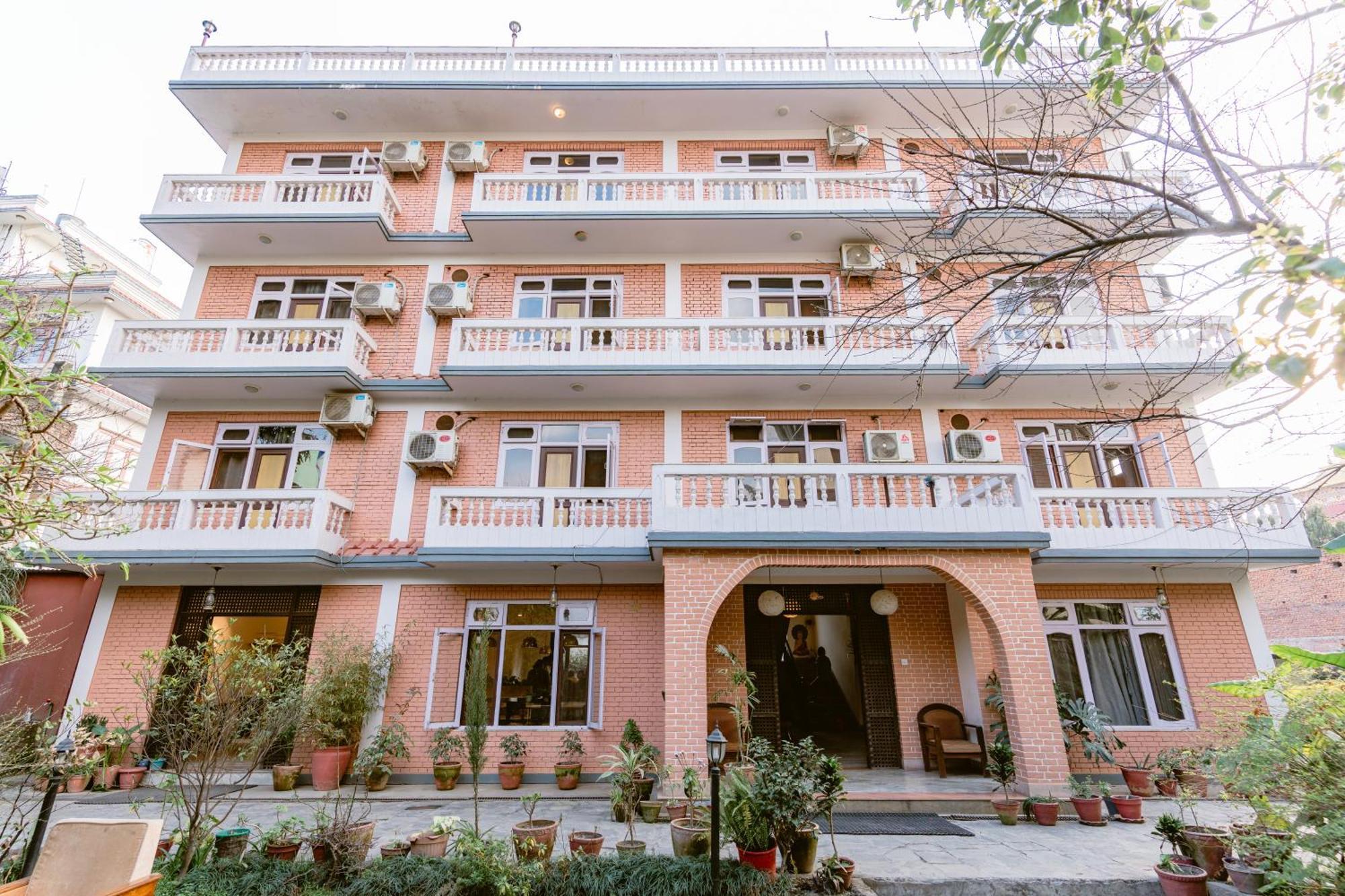 Cloud 9 Garden Catmandu Exterior foto